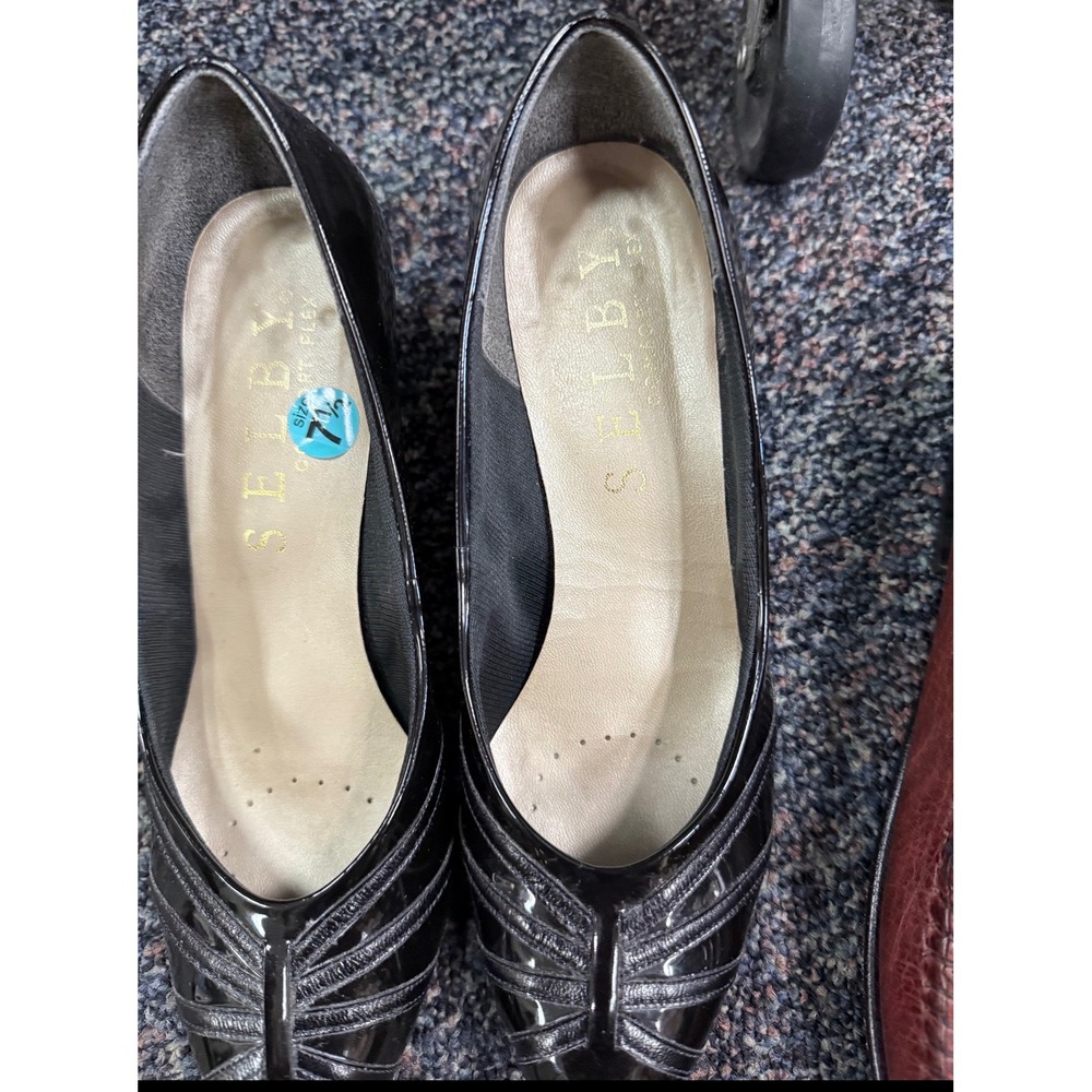 Vintage Selby Women's Black Patent Leather Pointed Toe‎ Heels Size 7.5